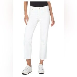 NWT Liverpool: Crop Kennedy
Straight Cut Hem Size: 10/30 Color:White